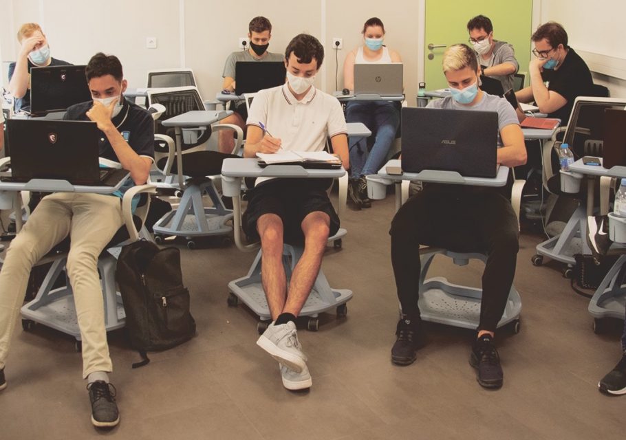 Cursus dans l'école informatique h3 hitema